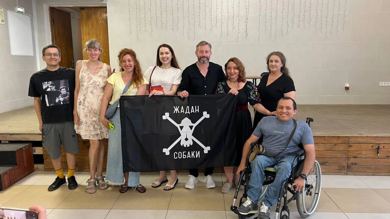 зі співорганізаторами благодійного концерту «Жадан і собаки» - ГО «Палієва осінь» після концерту