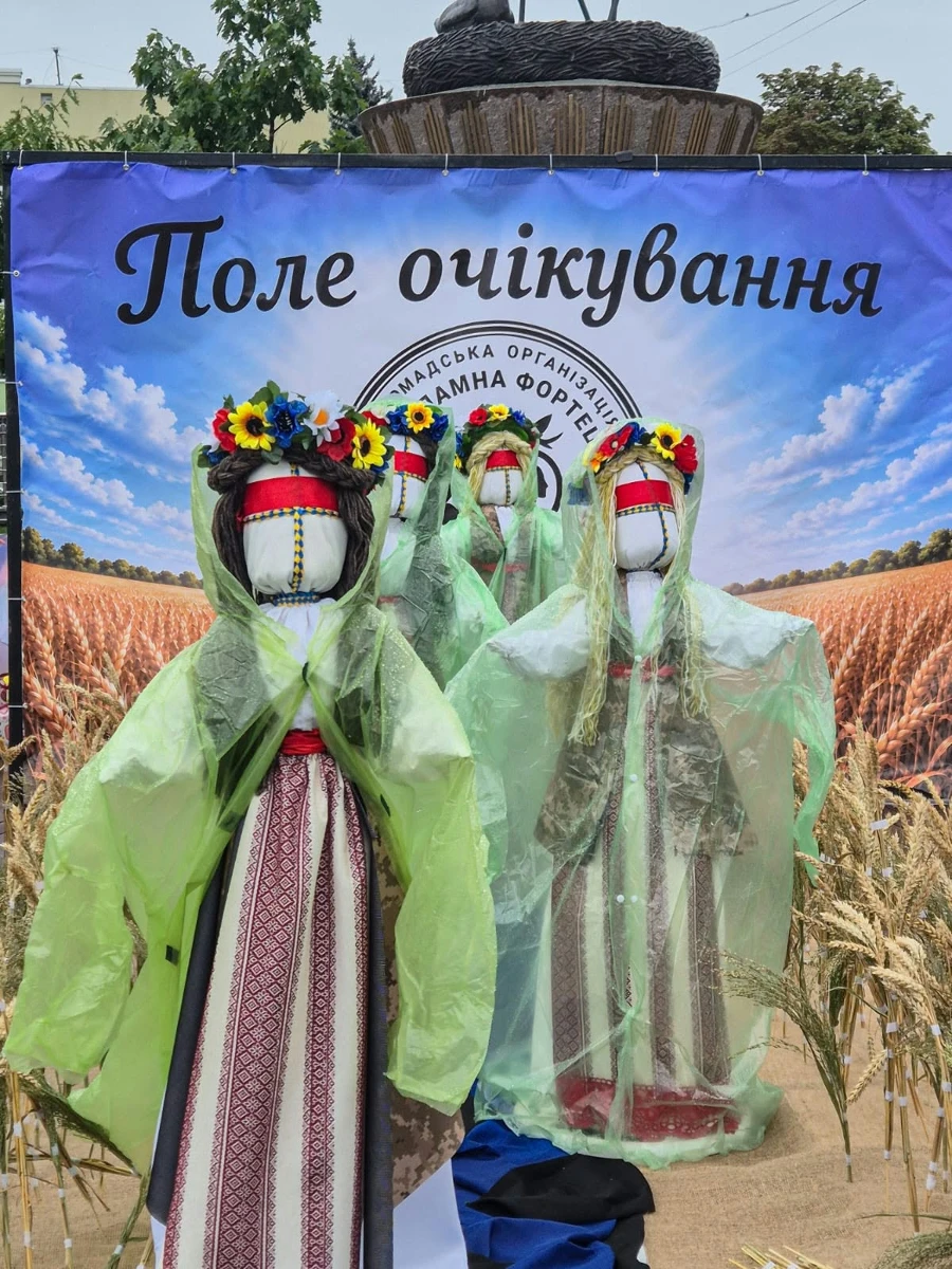 Символ незламності української жінки: ляльки-мотанки талановитої фастівчанки Олександри Калініченко