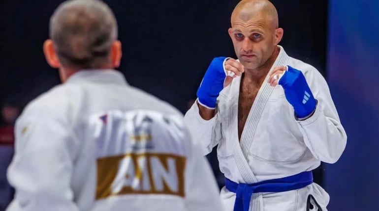 Фастівчанин Максим Петренко здобув два «срібла» на Чемпіонаті світу з джиу-джитсу