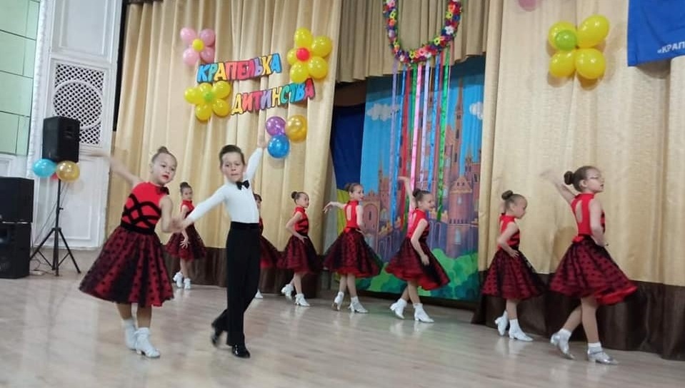 Щорічний фестиваль дитячої творчості «Крапелька дитинства»
