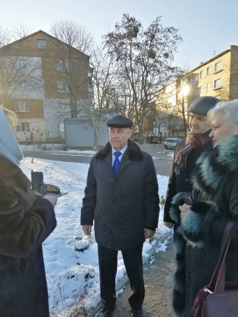 Мер міста і керівництво Пенсійного фонду України обговорювали найоптимальніше місцерозташування меморіалу. 