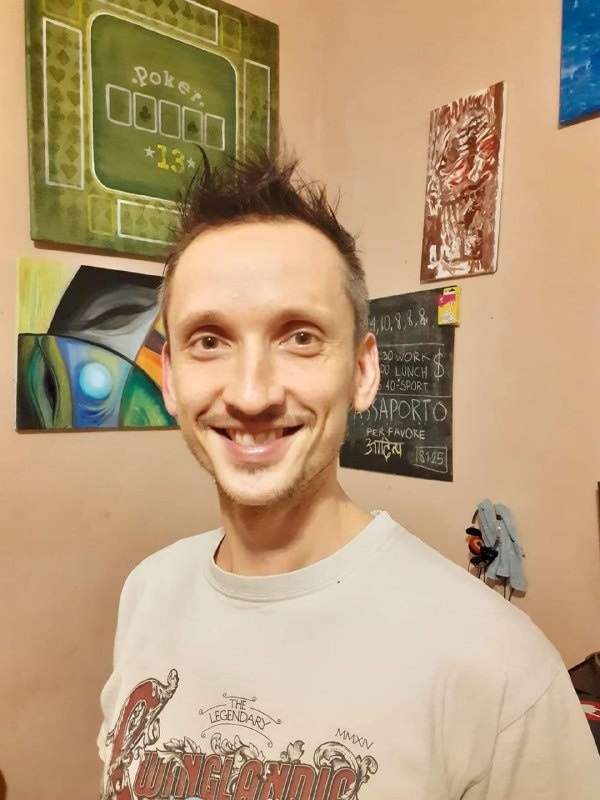 Михайло сфотографував свою кицьку, щоб вона завжди була з ним
