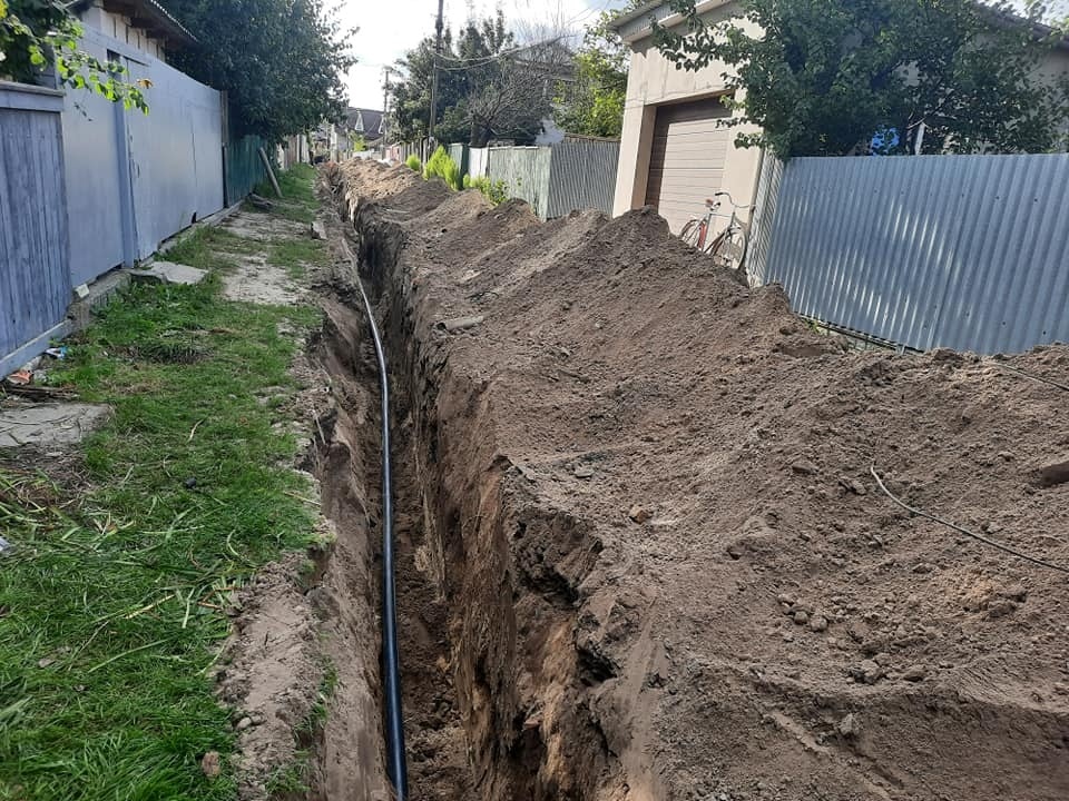 Заміна труб водопостачання по вулиці Петрусенка в селищі Борова