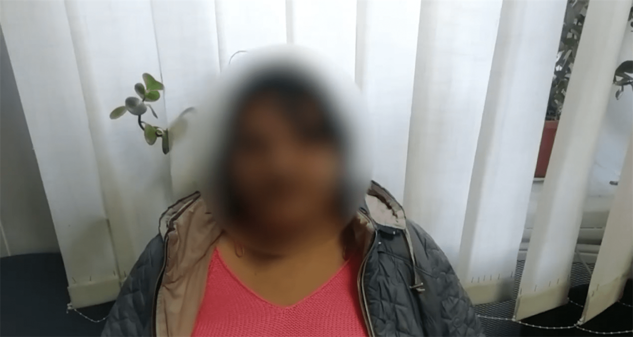 вдарила ножем у живіт