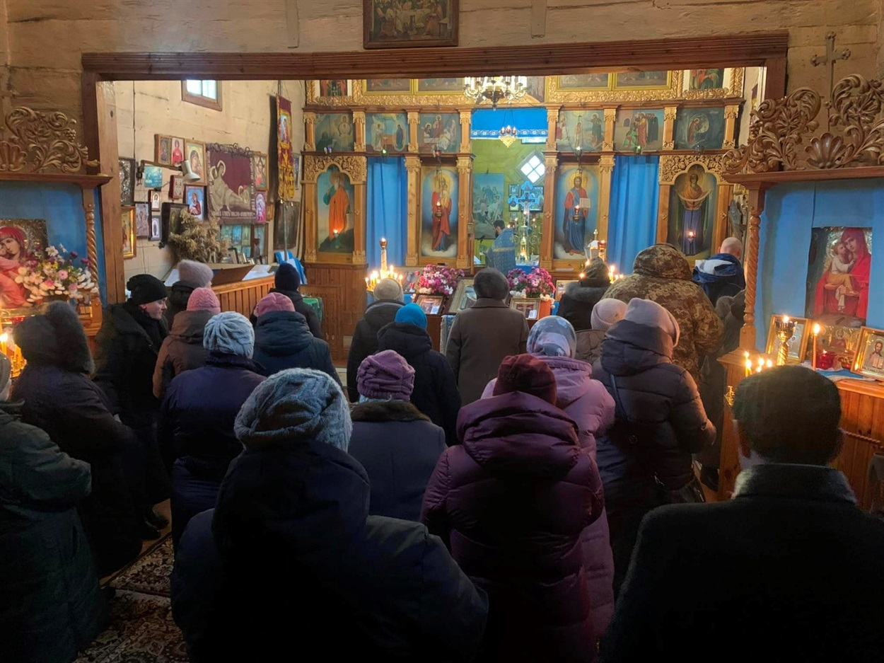 Богослужіння у Покровській церкві
