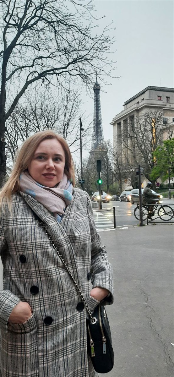 З України до Парижу