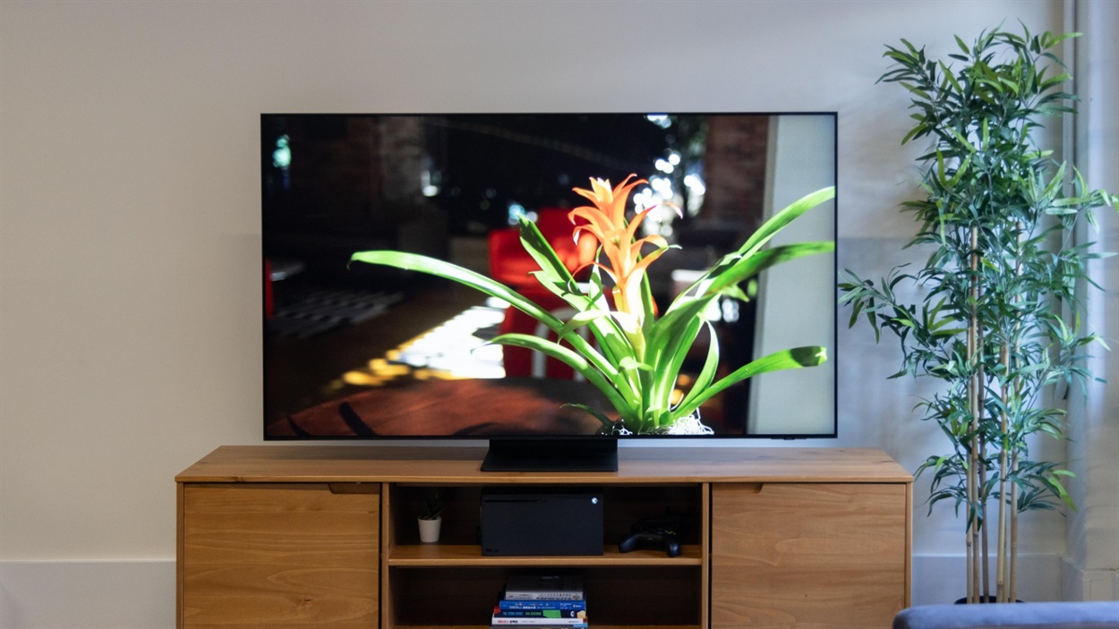 https://comfy.ua/flat-tvs/brand__samsung/