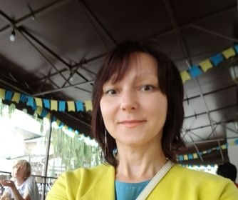 Олена Корусь