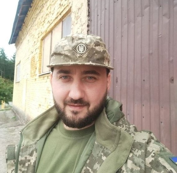 Захисник Олександр Остапенко