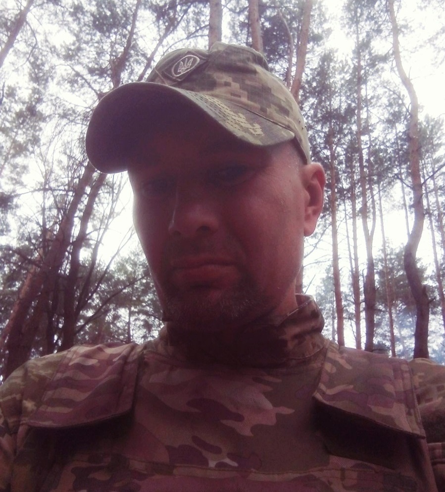 Захисник Денис Сисолятін