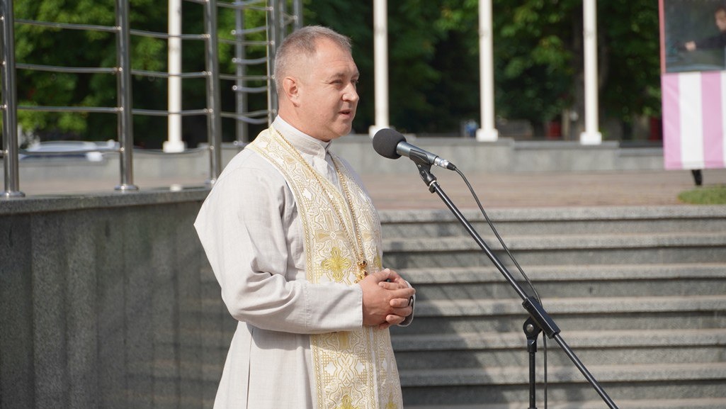 Молебінь за душі дітей, які відлетіли на небо