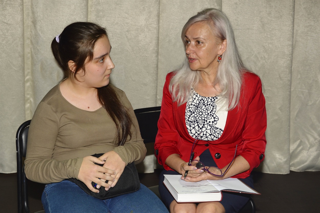 Пані Ірина з юною і талановитою фастівчанкою Вікторією Стельмах