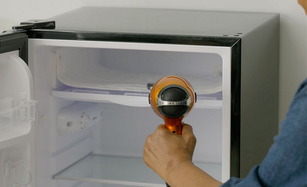 https://www.ctrs.com.ua/ru/uhod-za-volosami/brand-philips/tip_fen/