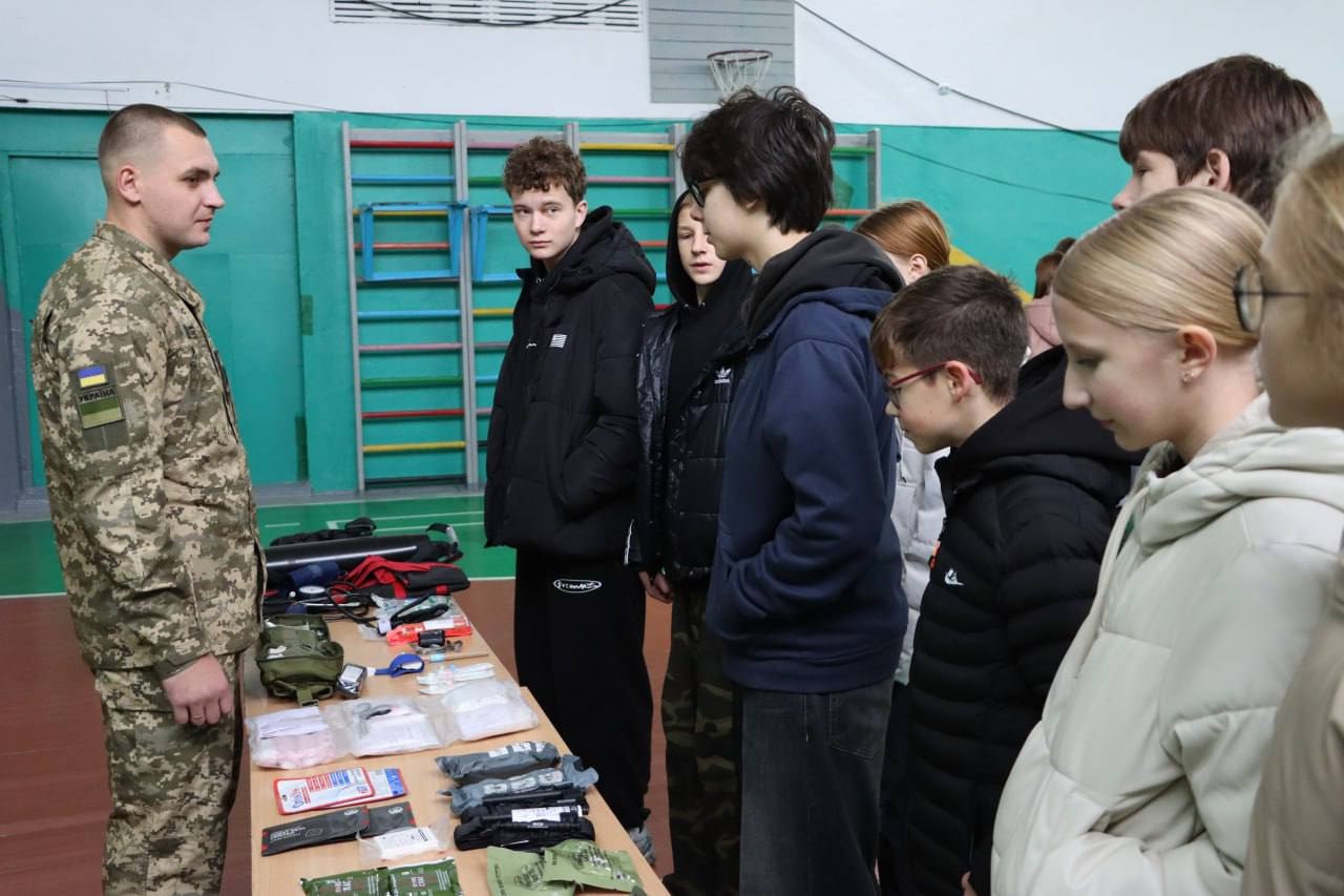 У Фастові юні джури пройшли військово-патріотичні майстер-класи 