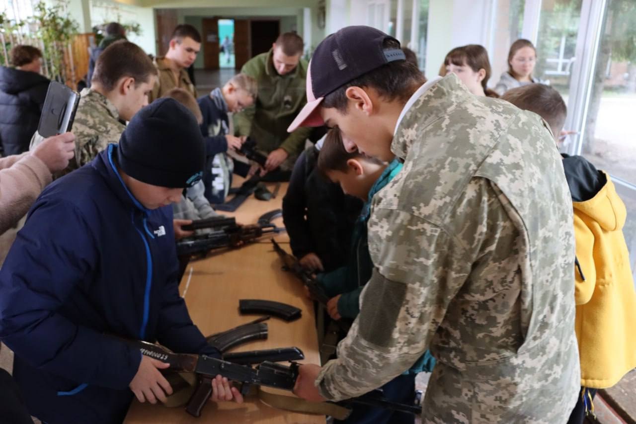 У Фастові юні джури пройшли військово-патріотичні майстер-класи 