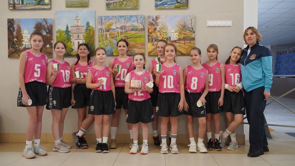 Соціально відповідальний бізнес: компанія Univest передала форму юним спортсменам Фастова