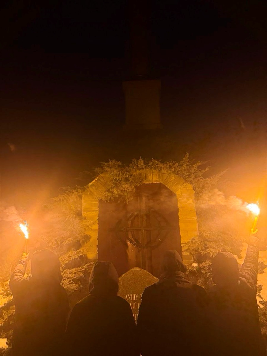 Від подвигу Героїв Крут до спротиву сьогодення: боротьба триває!