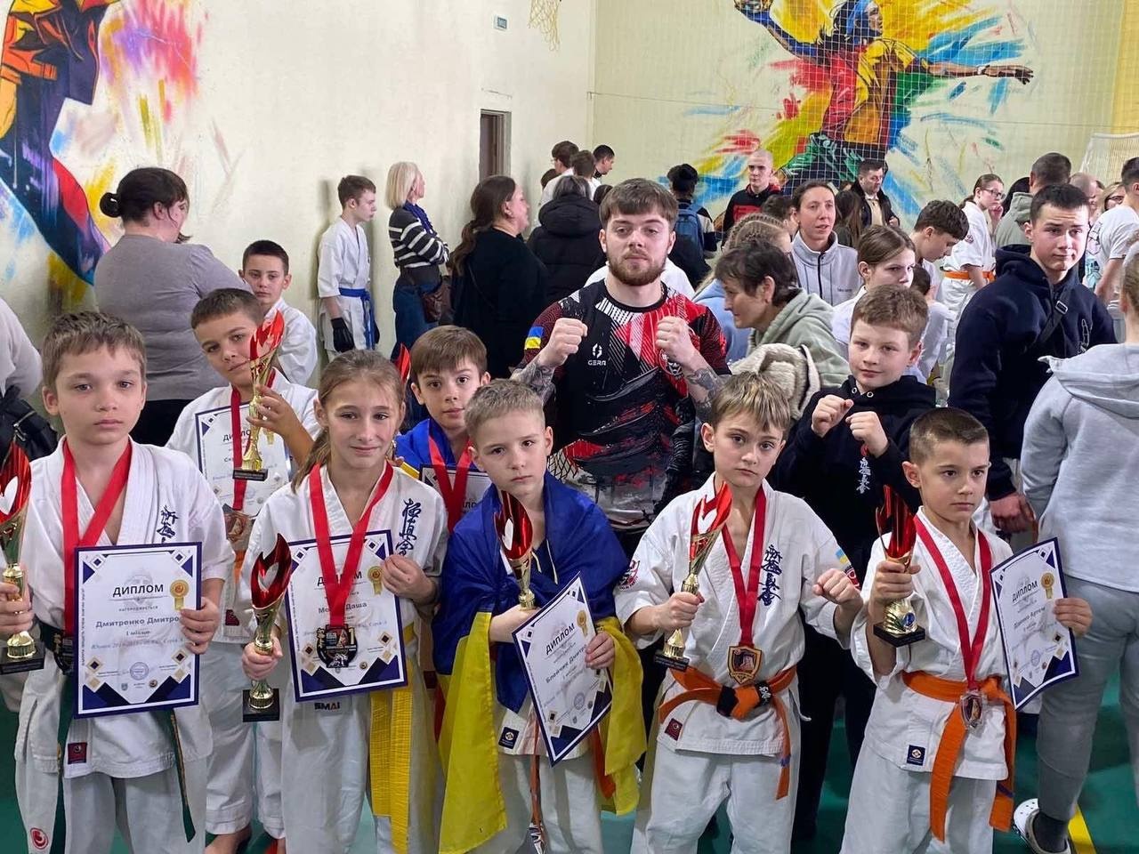 Лідери 