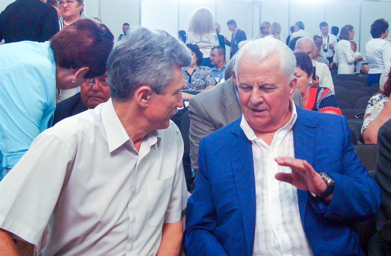 з Леонідом Кравуком