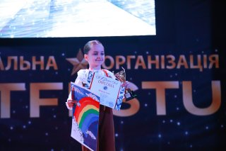 Фастівчанки з BLOSSOM dance studio здобули Гран-прі та низку нагород на фестивалі SVDance