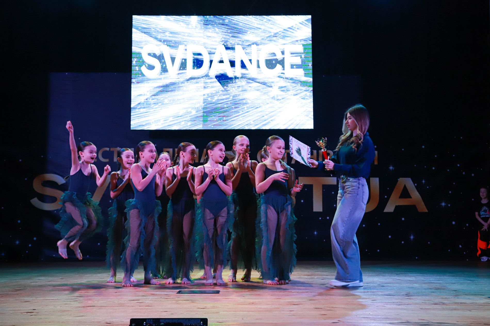 Фастівчанки з BLOSSOM dance studio здобули Гран-прі та низку нагород на фестивалі SVDance