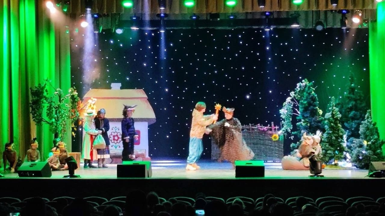 «Пишаюся своїми акторами», — керівниця фастівського театру-студії «Дзвіночок» Оксана Круглякова