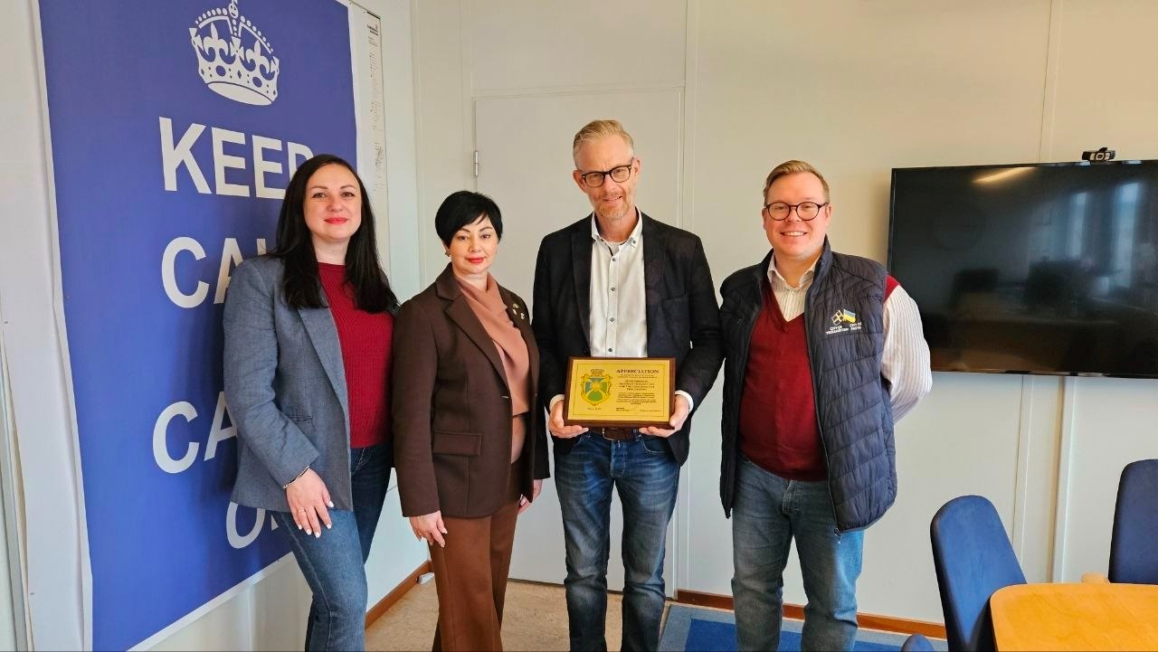 Школа Євроатлантичної інтеграції – спільний проект громад Фастова та Трольхеттану (Швеція)