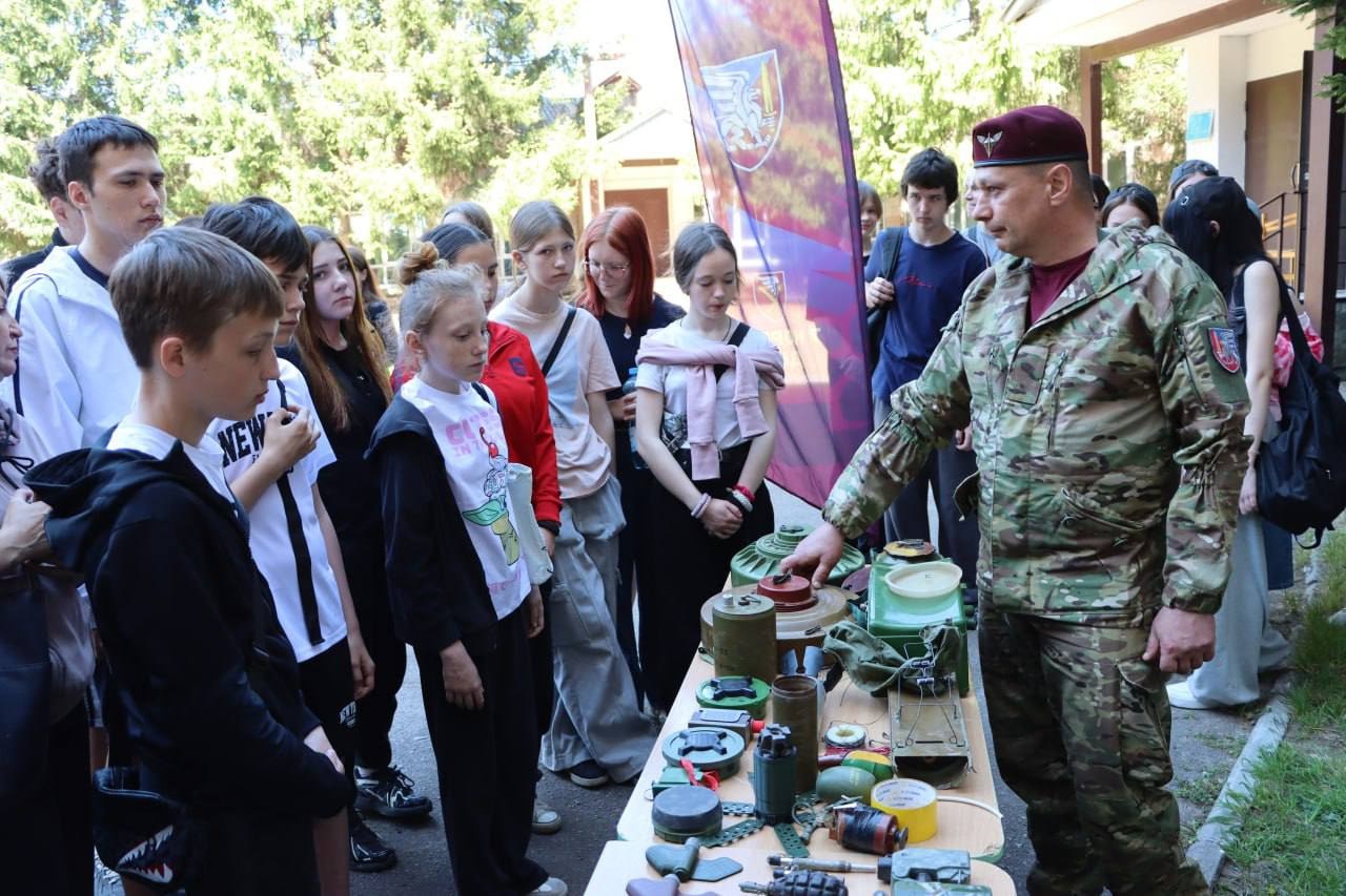 У Фастові школярі проходили вишкіл із національного спротиву «Народжені перемагати»